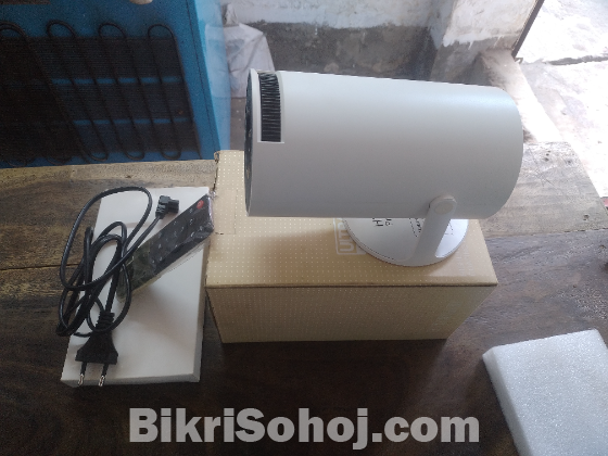 HH300 projector